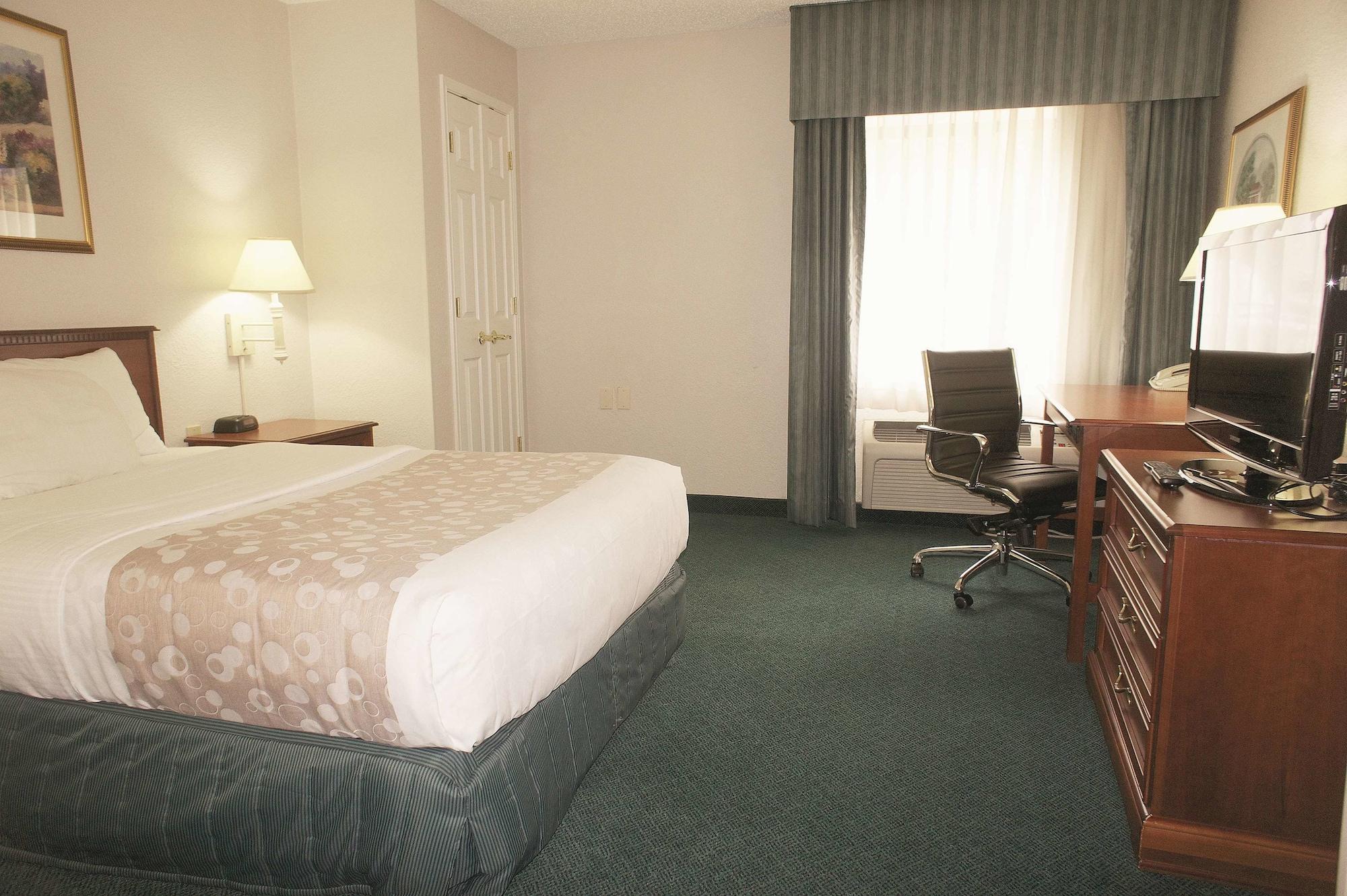 La Quinta Inn By Wyndham Detroit Canton Exterior foto